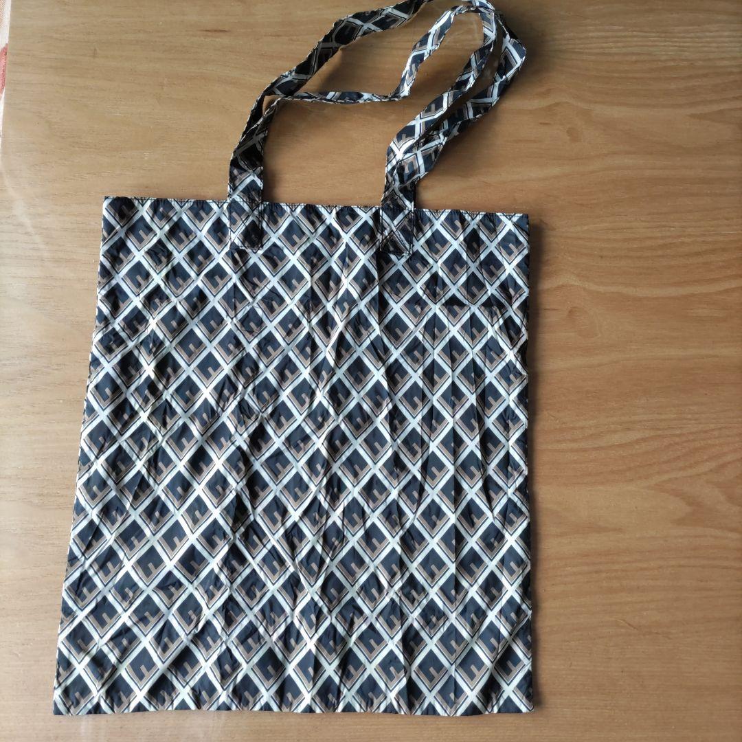 新品未使用 FENDI フェンディ チャーム&エコバック トートバッグ
