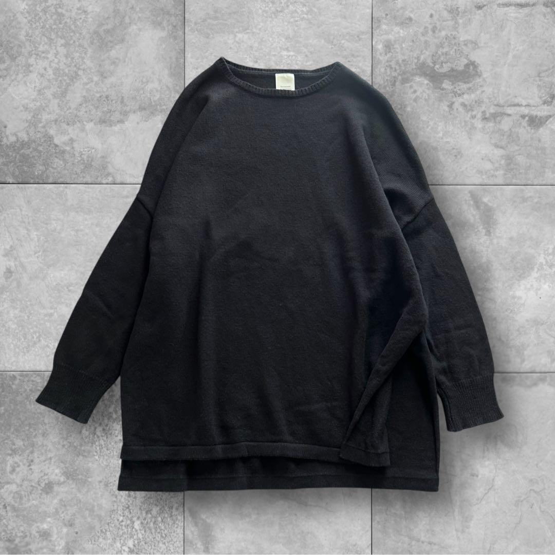 Veritecoeur ヴェリテクール サイドスリット プルオーバーニット 黒 Veritecoeur (ヴェリテクール) サイドスリットプルオーバーニット