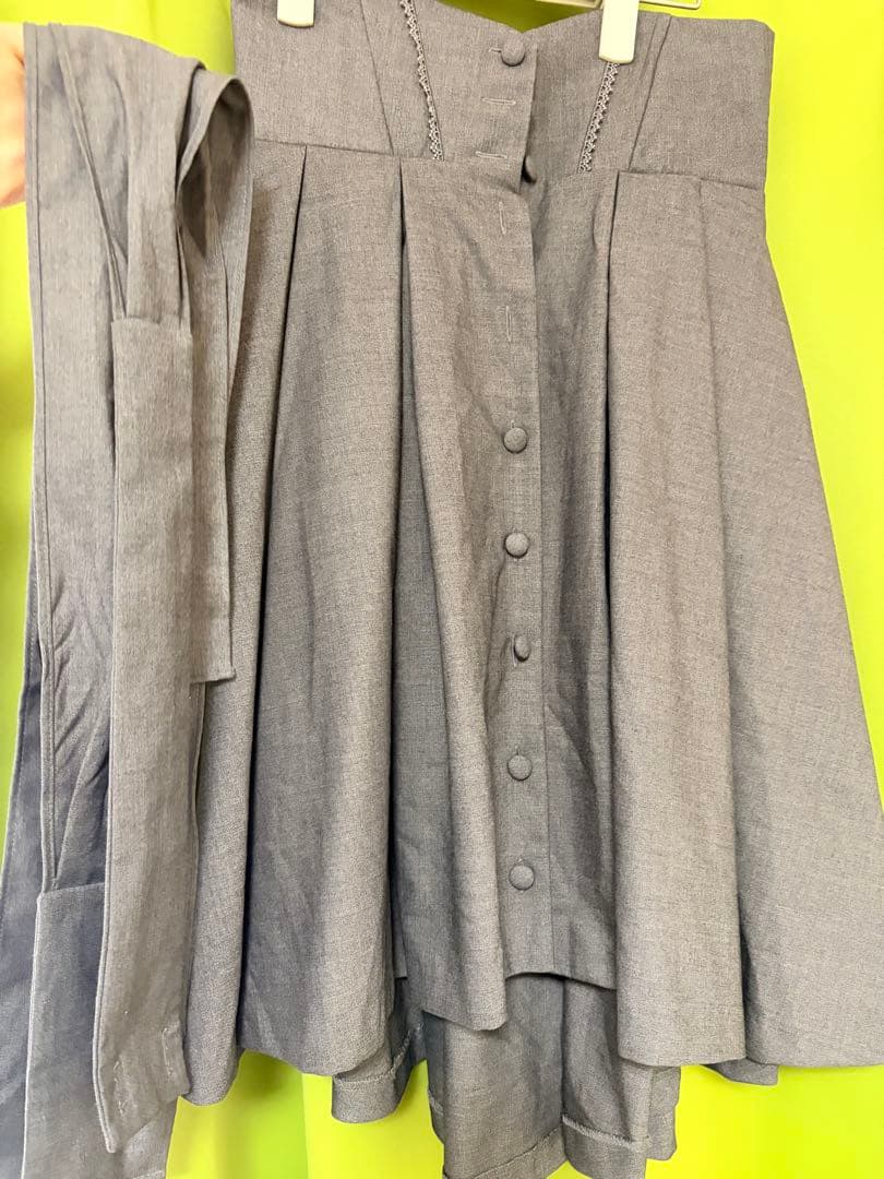 *難あり　sheglit シェグリット ハイウエストタックスカート　グレー M ハイウエストタックスカート | Sheglit MiDiom online store