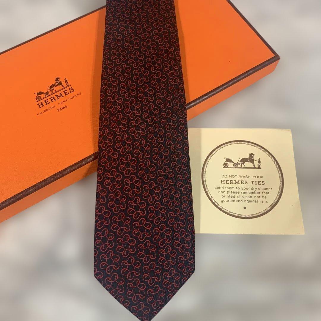 未使用品］HERMES シルク100% 赤い花柄ネクタイ - メルカリ