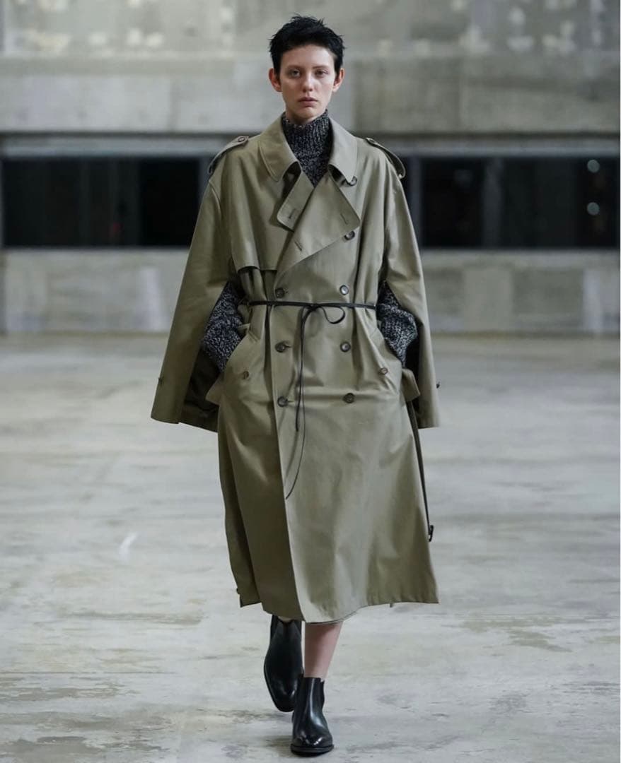 お値下げ中です！22AW stein OVERSIZED TRENCH COAT - メルカリ