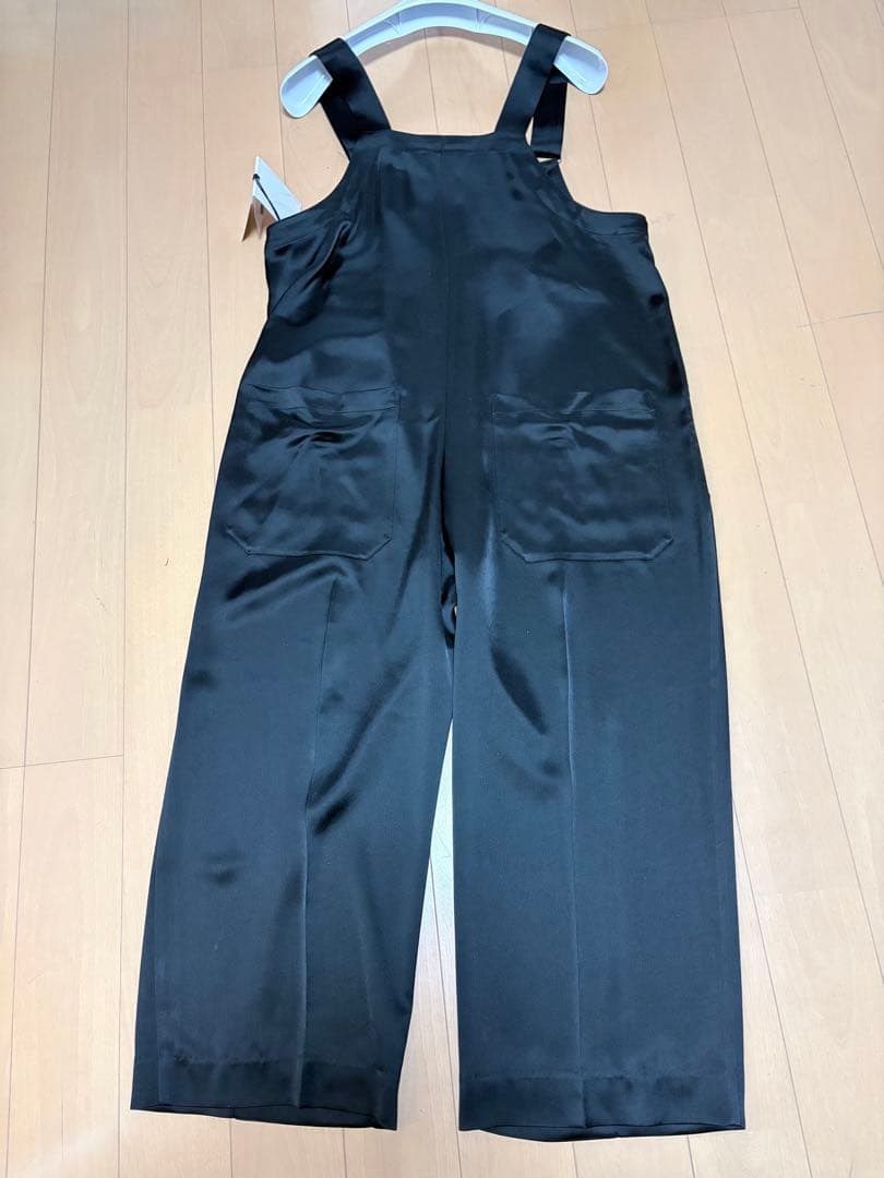 Conte 黒サテンサロペット・オーバーオール