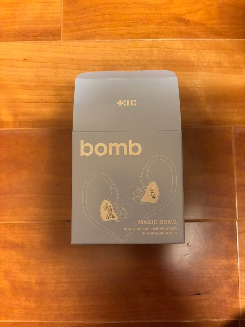 Illit bomb イヤホン アルバム　まりん♡ Illit bomb イヤホン アルバム まりん♡ Illit bomb イヤホン アルバム