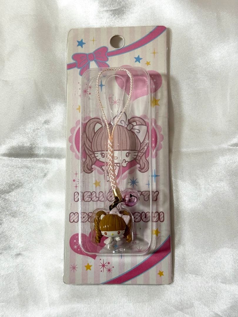 ハローキティ × 辻希美 コラボ 根付け ストラップ | Shop at Mercari