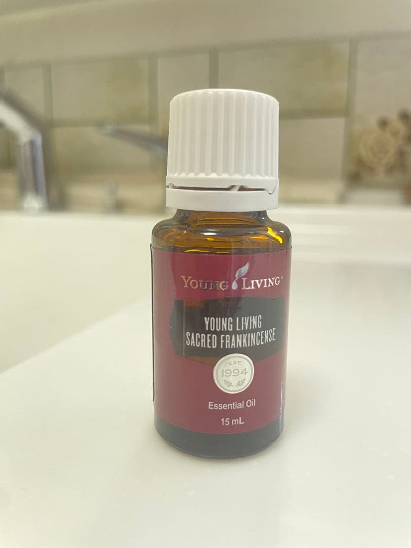 専用出品新品ヤングリヴィング　セイクリッドフランキンセンス15ml Amazon.co.jp: セイクレッド フランキンセンス 15ml : ビューティー