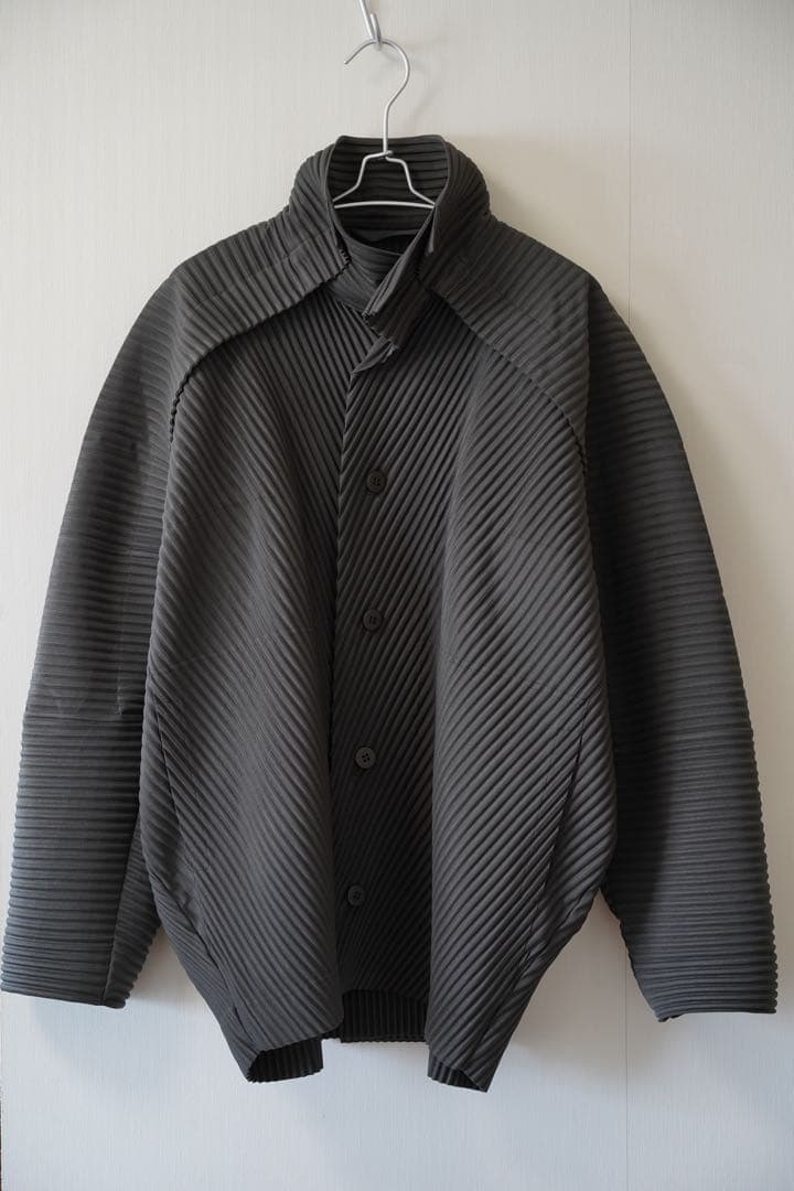 HOMME PLISSE ISSEY MIYAKE MC JULY ブルゾン 3 - メルカリ