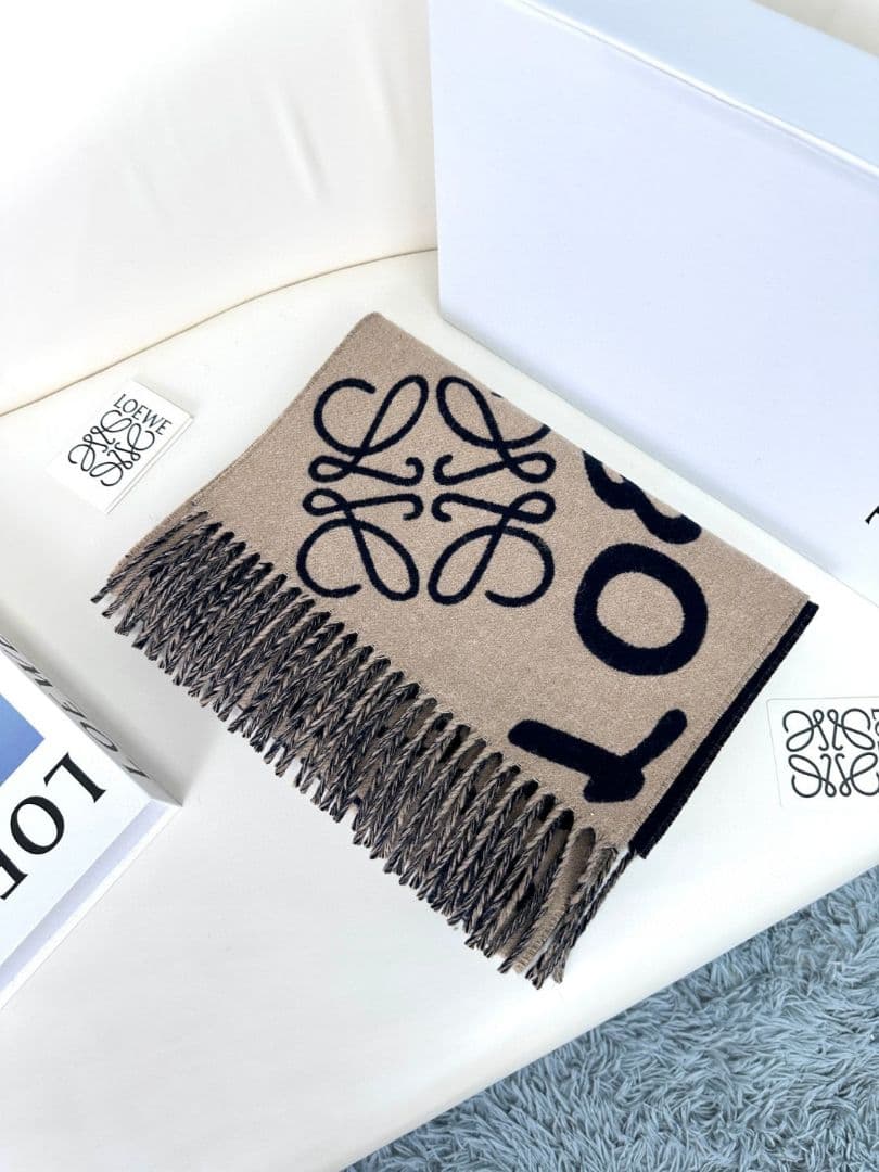 LOEWE ロエベ ロゴジャカード マフラー