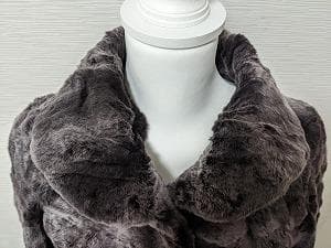 244 ホワイトベア シェアードウィーゼル ボレロ ポンチョ フリル 毛皮