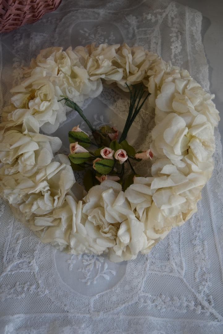 フランスアンティーク 朽ちたエクリュ色の美しい花冠（大）布花