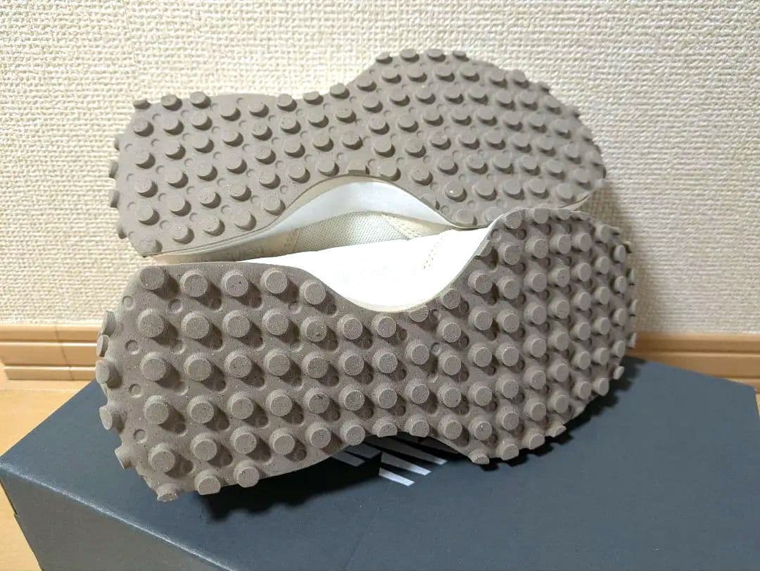 【新品未使用・箱付き】ニューバランス ホワイト U327LNA D 24.5cm