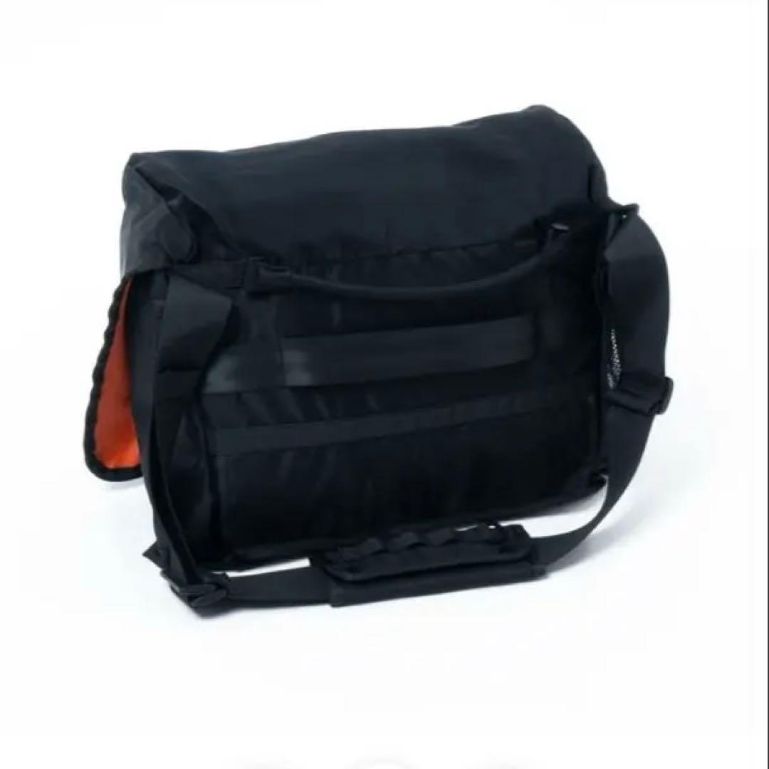 オレンジ/ブラック メッセンジャーバッグ - メルカリ