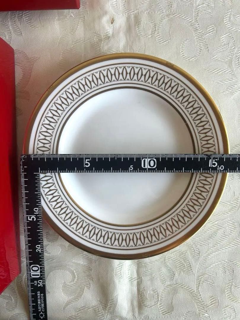 Cartier 金彩ロゴ縁取り パン皿デザート皿16.5センチ2枚箱入り - メルカリ