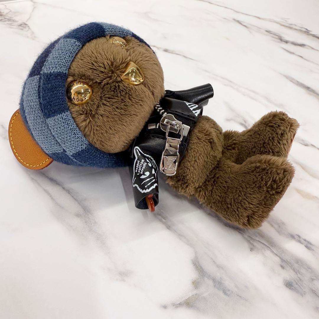 新作即納】新品未使用 ルイヴィトン バッグチャーム・LV ルイ ベア
