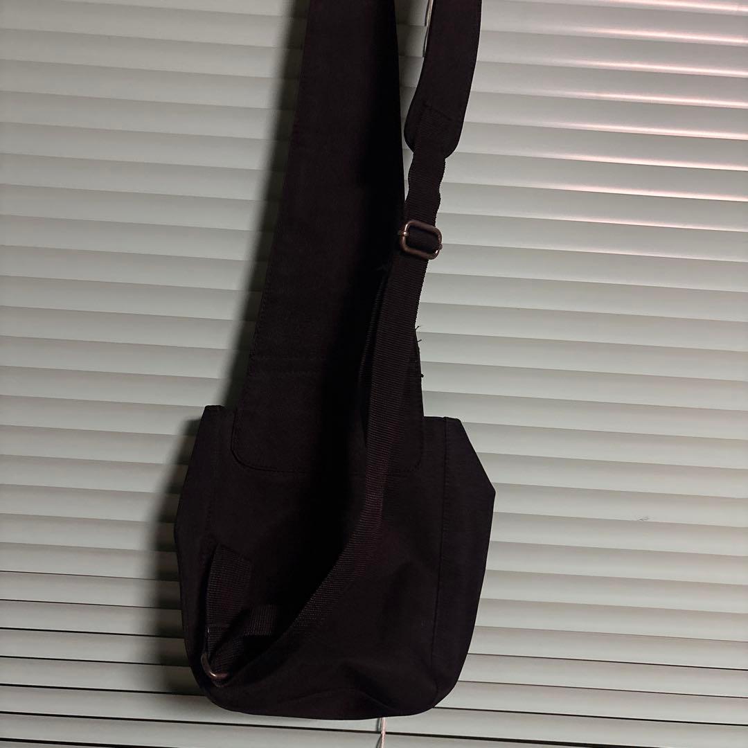 90s 00s ワンショルダー NIKE レア ボディバッグ スリングバック 冬