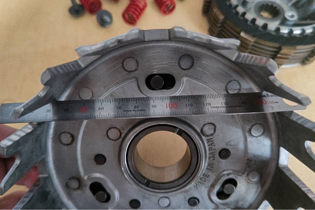 ゼファー400 クラッチハウジング一式 - メルカリ