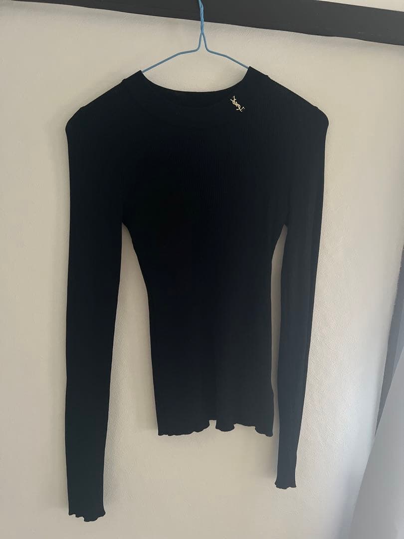 Saint Laurent トップス 黒SAINT LAURENT 黒 Tシャツ M SAINT LAURENT