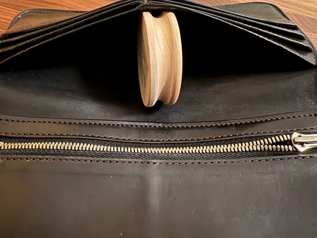 ワイルドスワンズ／WILDSWANS ワSURFS1 王冠ロゴ