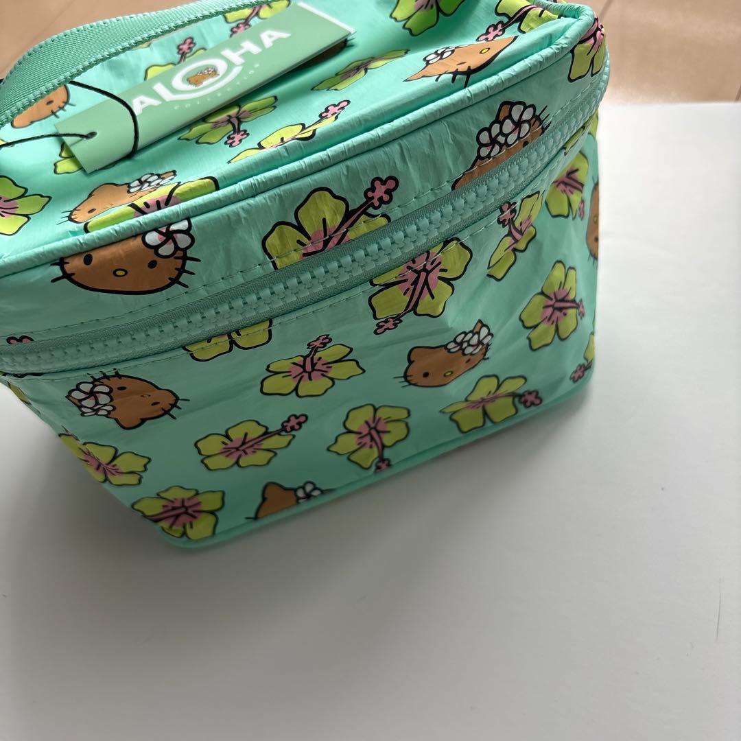 ALOHA Collection × Hello Kitty バニティポーチ - メルカリ