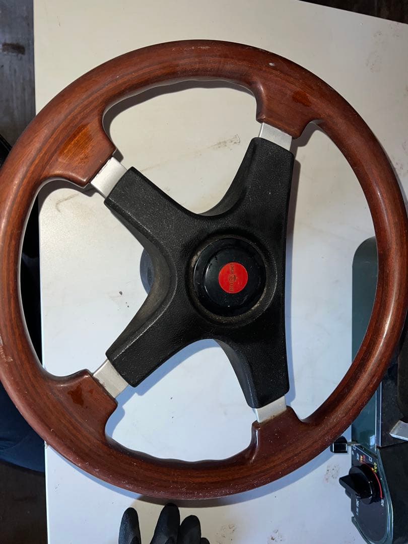 ウッド ステアリング3点セット モモ形状 MOMO ステアリング ＆ ボス セット ウッド シルバースポーク