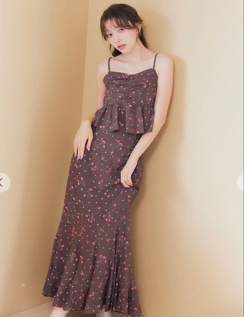 LILLIAN CARAT チェリープリントキャミソール&スカート ブラウン