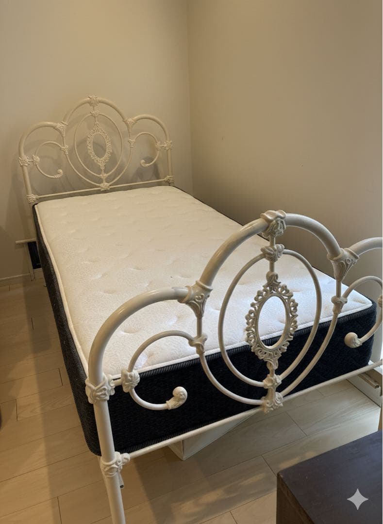 ローラアシュレイ サマセット シングルベッドフレーム アイボリー