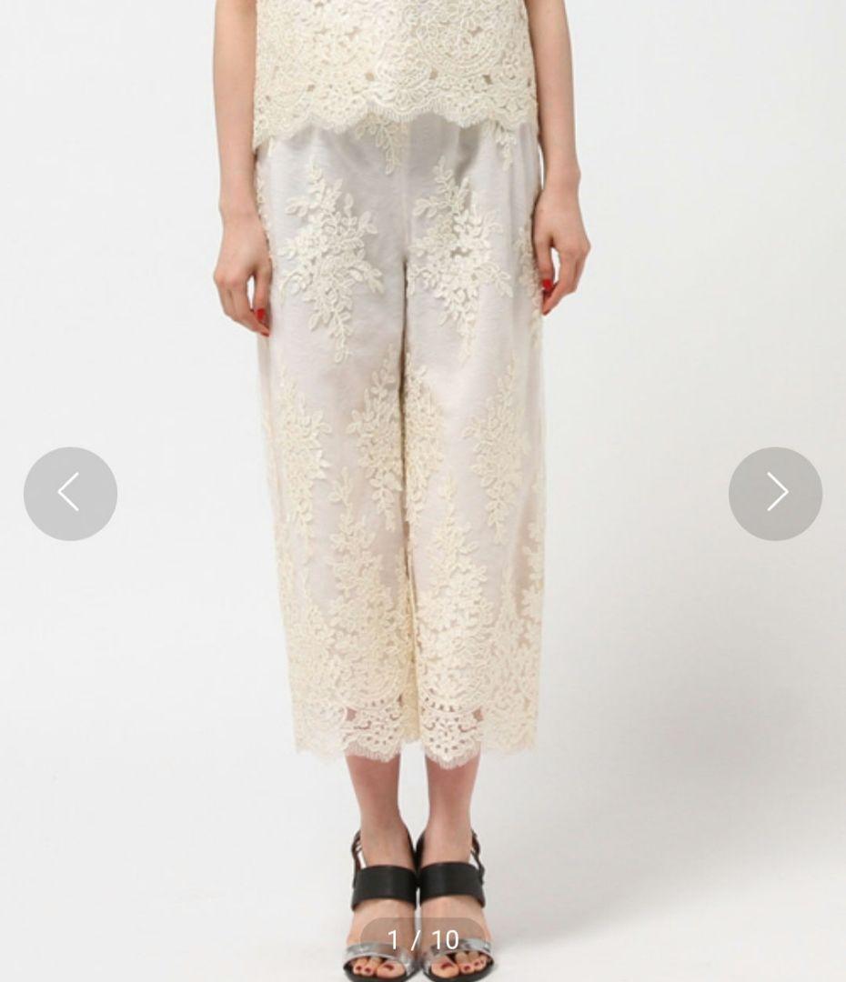 美品 グレースコンチネンタルダイヤグラムのレース刺繍クリーム色