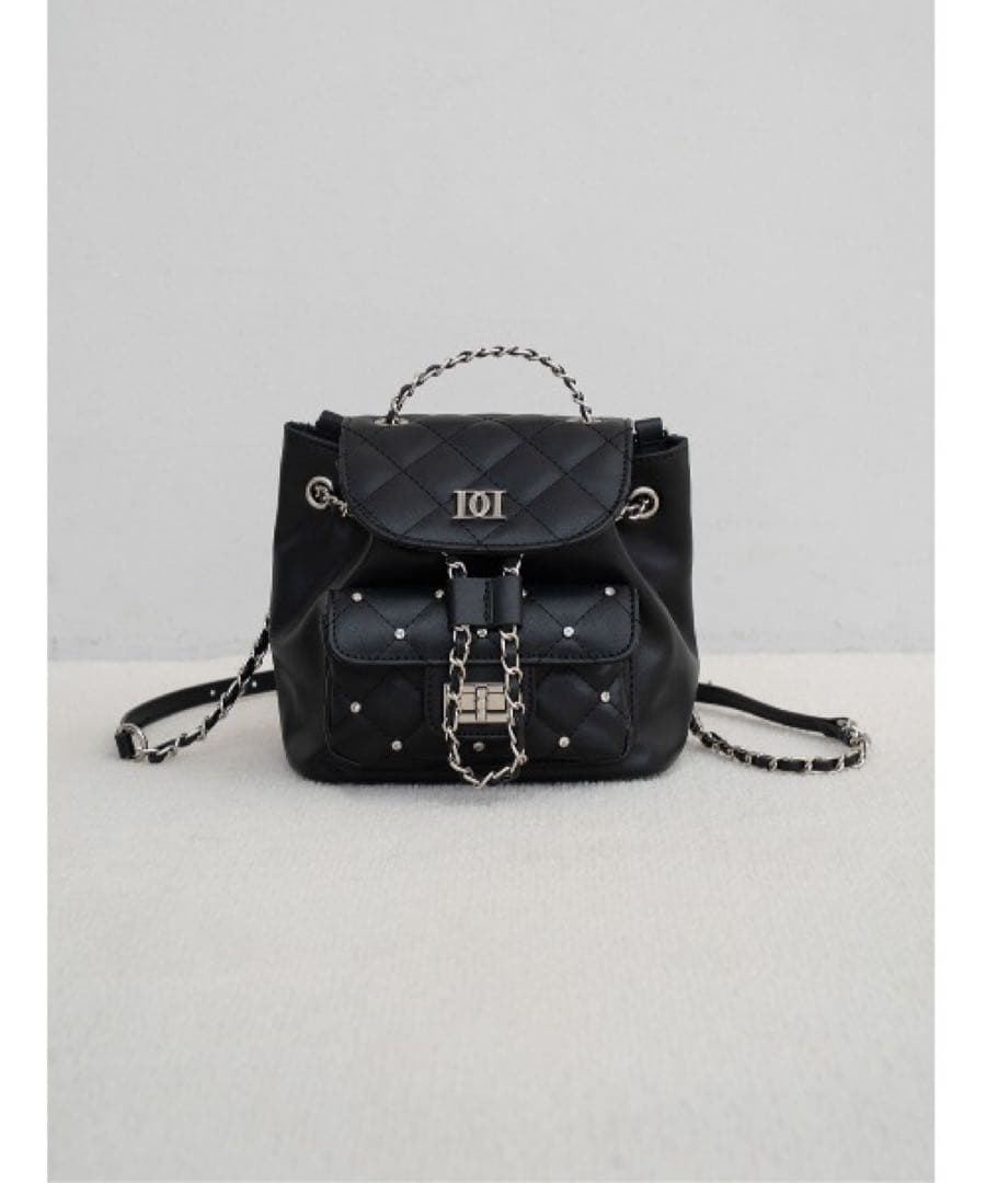 Darich キルティングビジューミニリュック - メルカリ