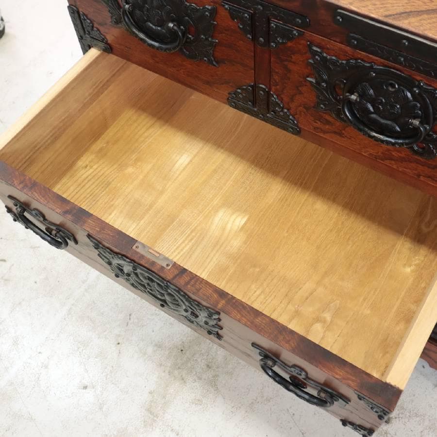 taishi様専用 岩谷堂箪笥 NO.619 白鳥4号 II型 車付 車箪笥 - メルカリ