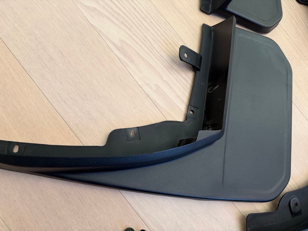 ディフェンダー URBAN マッドフラップ 泥除けランドローバーV8 ディーゼル