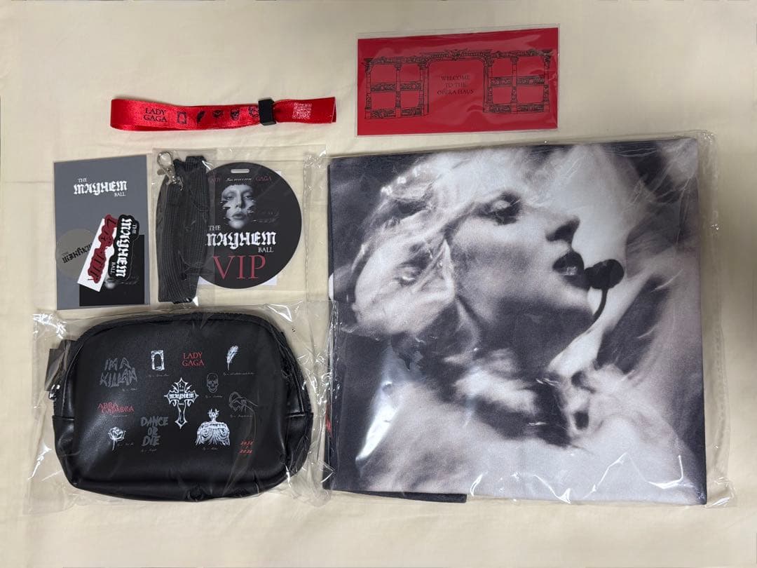Lady Gaga Mayhem Ball VIP GOLD グッズ - メルカリ