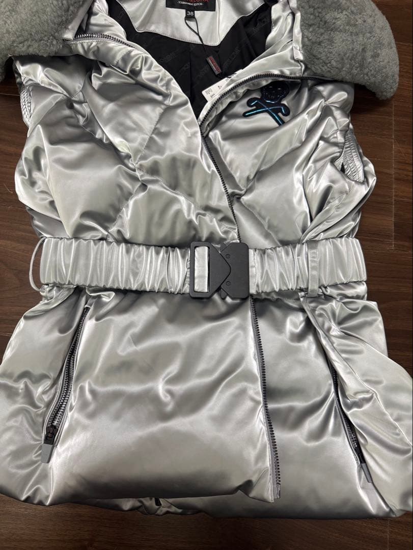 やす君プロフ確認さま専用 マークアンドロナ ダウンベスト シルバー