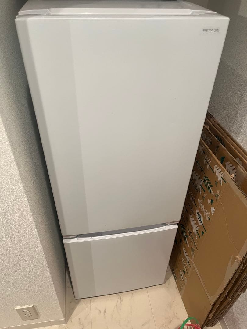 REFAGE 156L ホワイト冷蔵庫 3段棚付き REFAGE 156L ホワイト冷蔵庫 3段棚付き - メルカリ
