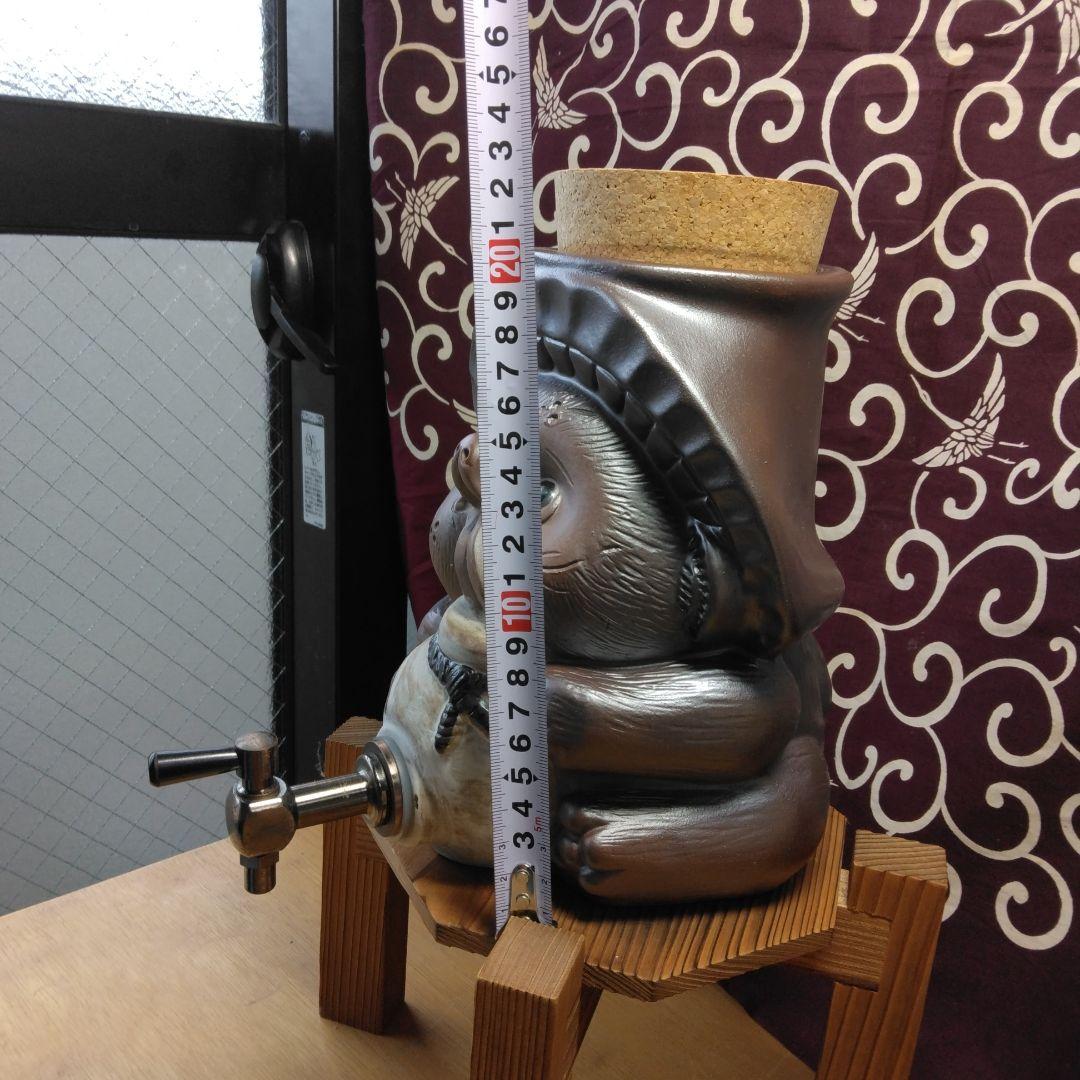 ⇩値下げしました！☆信楽焼たぬきの焼酎サーバー（福の刻印) - メルカリ