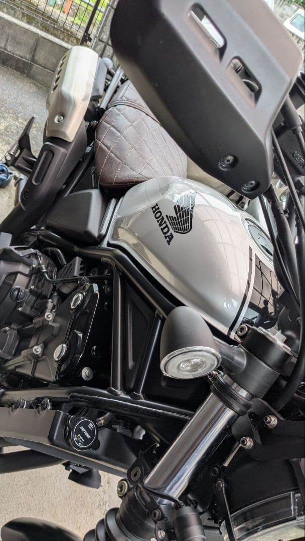 ホンダCL250/CL500用タンクカバー(シルバー＋黒ライン) - メルカリ