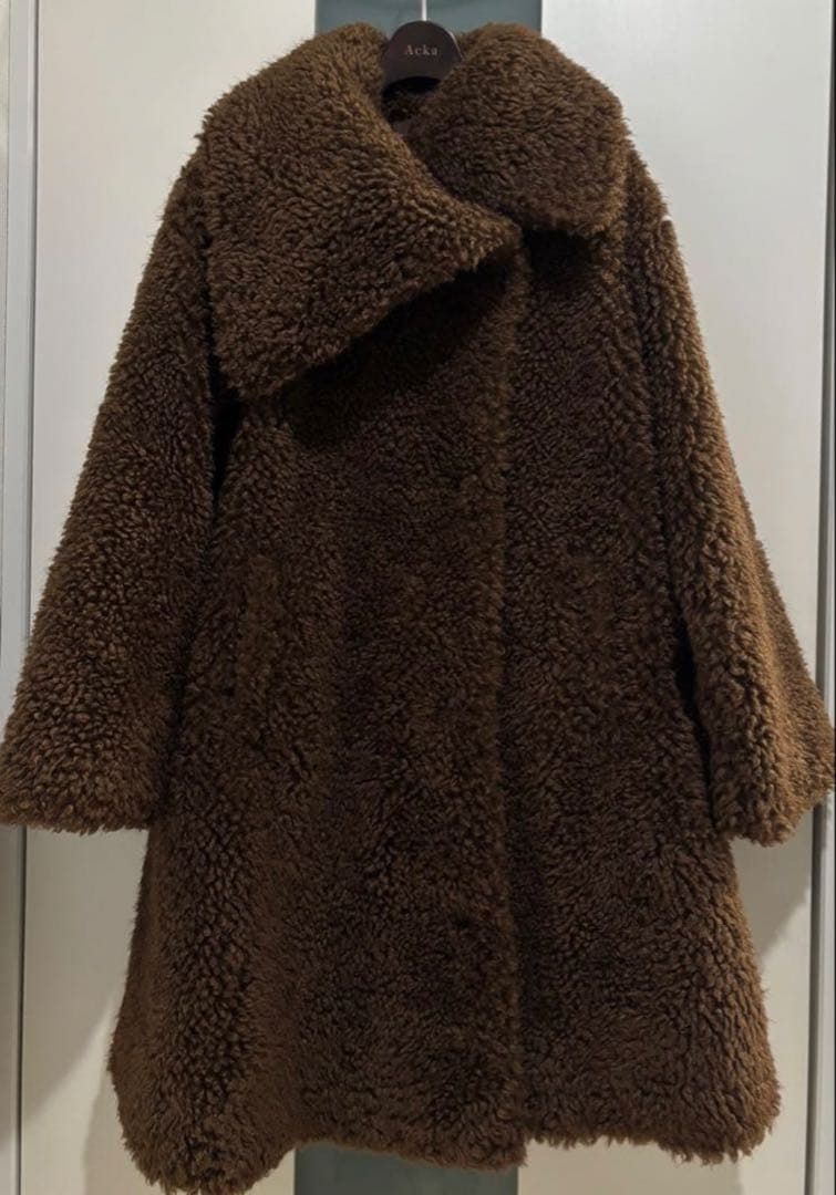 Acka layered collar boa coat - メルカリ