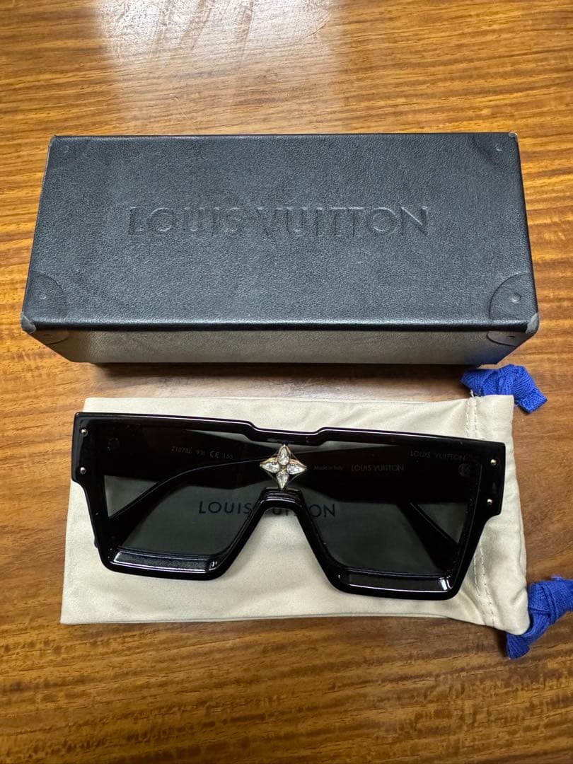 Louis Vuitton サイクロン サングラス ケース付き - メルカリ