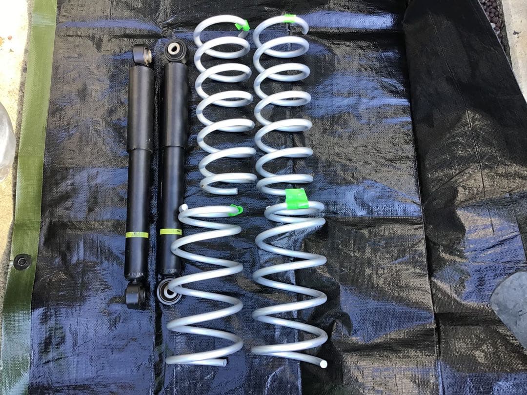 FAFリフトアップスプリングセット（DA17W・V）ジムニーリアショック付 FAFリフトアップスプリングセット（DA17W・V）ジムニーリアショック付