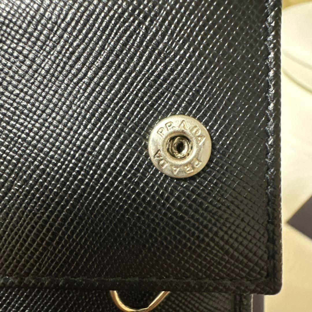 極美品✨プラダ✨6連キーケース✨三角ロゴ刻印✨サフィアーノレザー