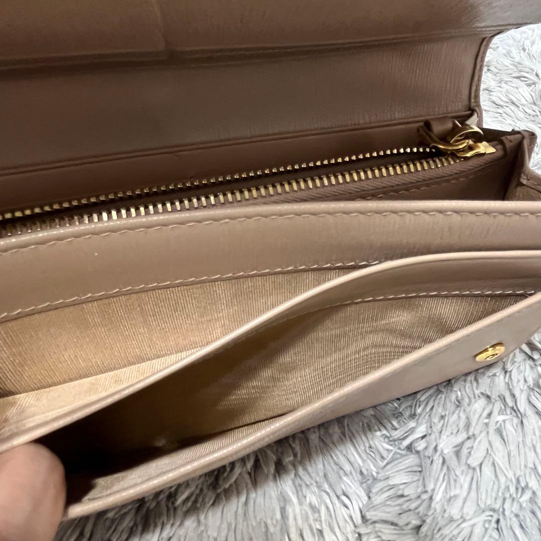 美品✨PRADA 長財布 バイカラー メタルロゴ カードケース ヌード