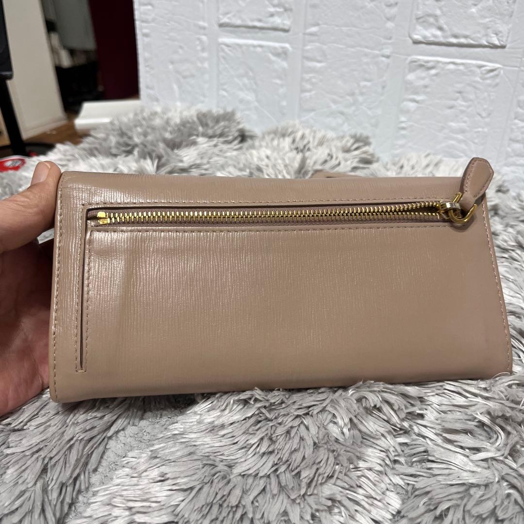 美品✨PRADA 長財布 バイカラー メタルロゴ カードケース ヌード