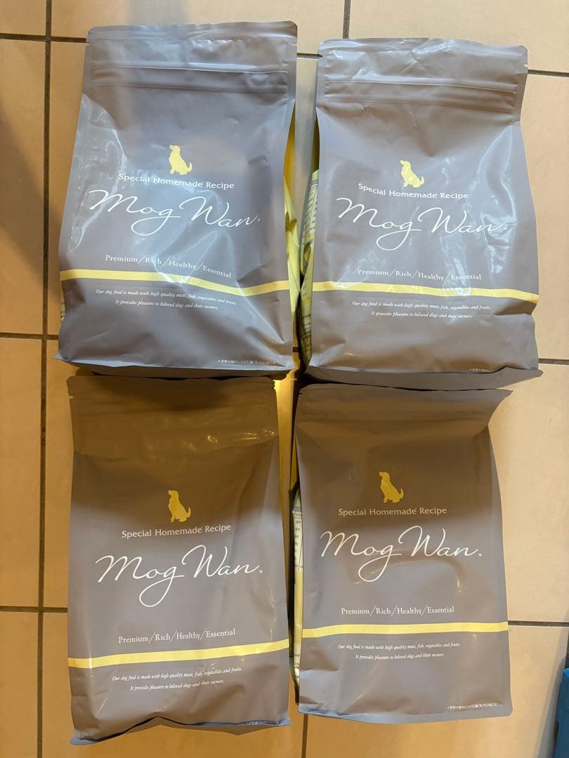 Mog Wan ドライフード チキンとサーモン - メルカリ