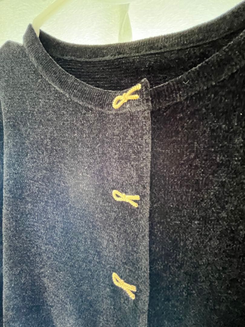 ストロベリーフィールズ シェニールべロア リボン釦カーディガン 未使用品