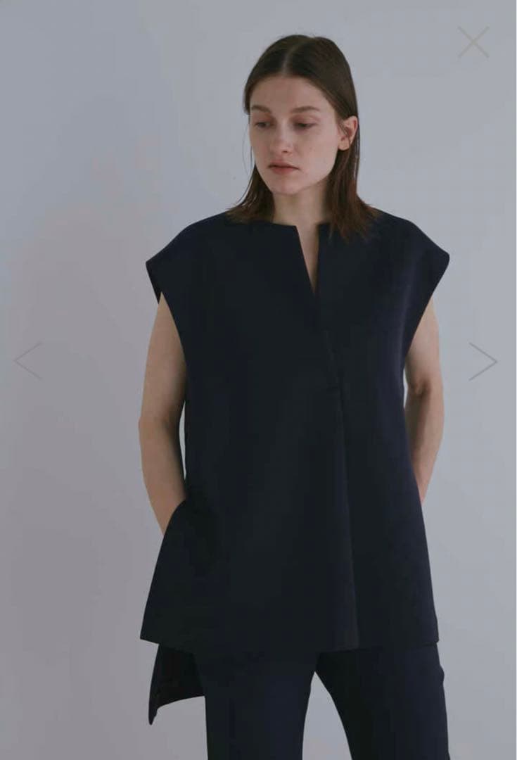 ☆新品タグ付☆LE PHIL マトラッセトリプルクロスジレ ネイビー - メルカリ