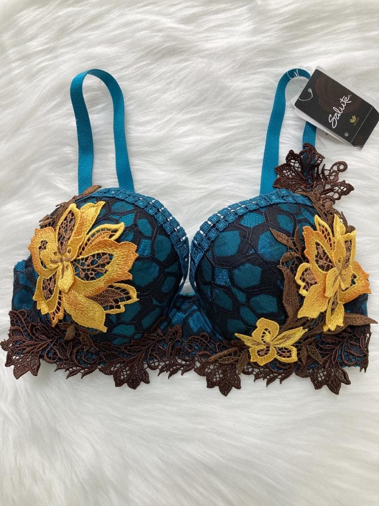 新品 ワコールサルート BTJ444 44グループ ブラジャー F65 - メルカリ