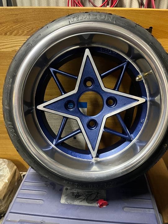 ズーマーホイール 太足 タイヤほぼ新品 スターシャーク風 - メルカリ