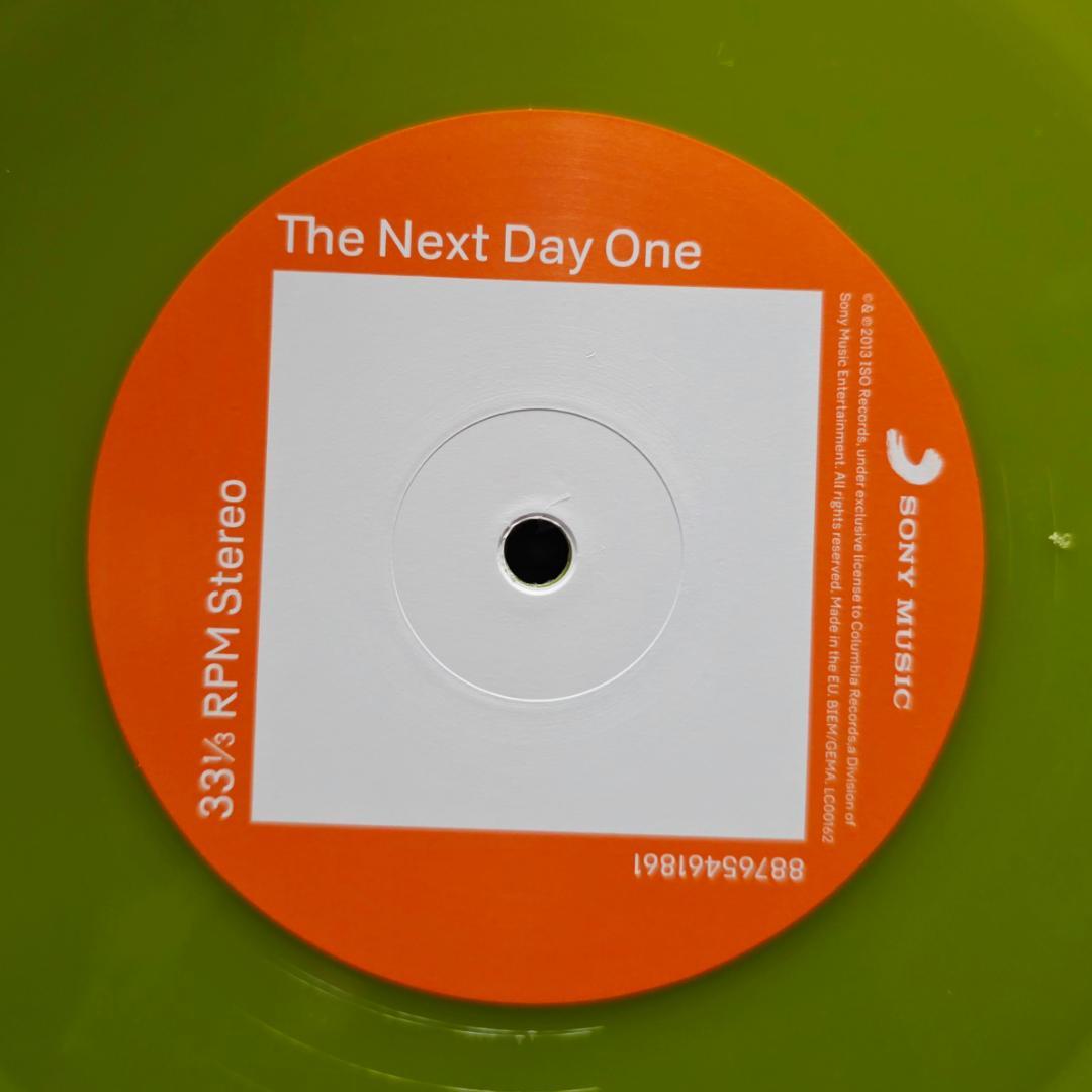 美品 デヴィッドボウイ 「The Next Day」 カラー2枚組LP - メルカリ