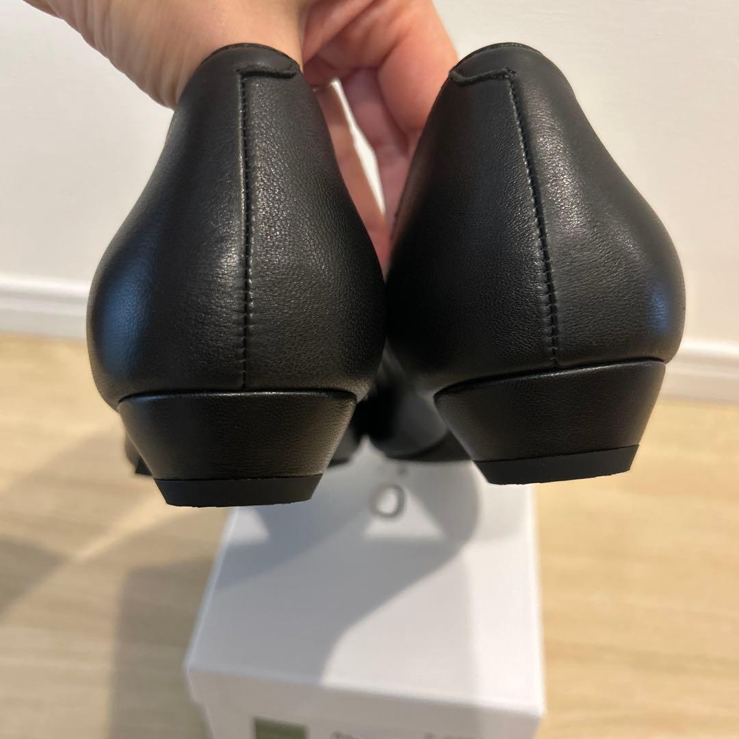 【新品未使用】HIMIKO 卑弥呼のローヒールパンプス　ブラック 26.0cm