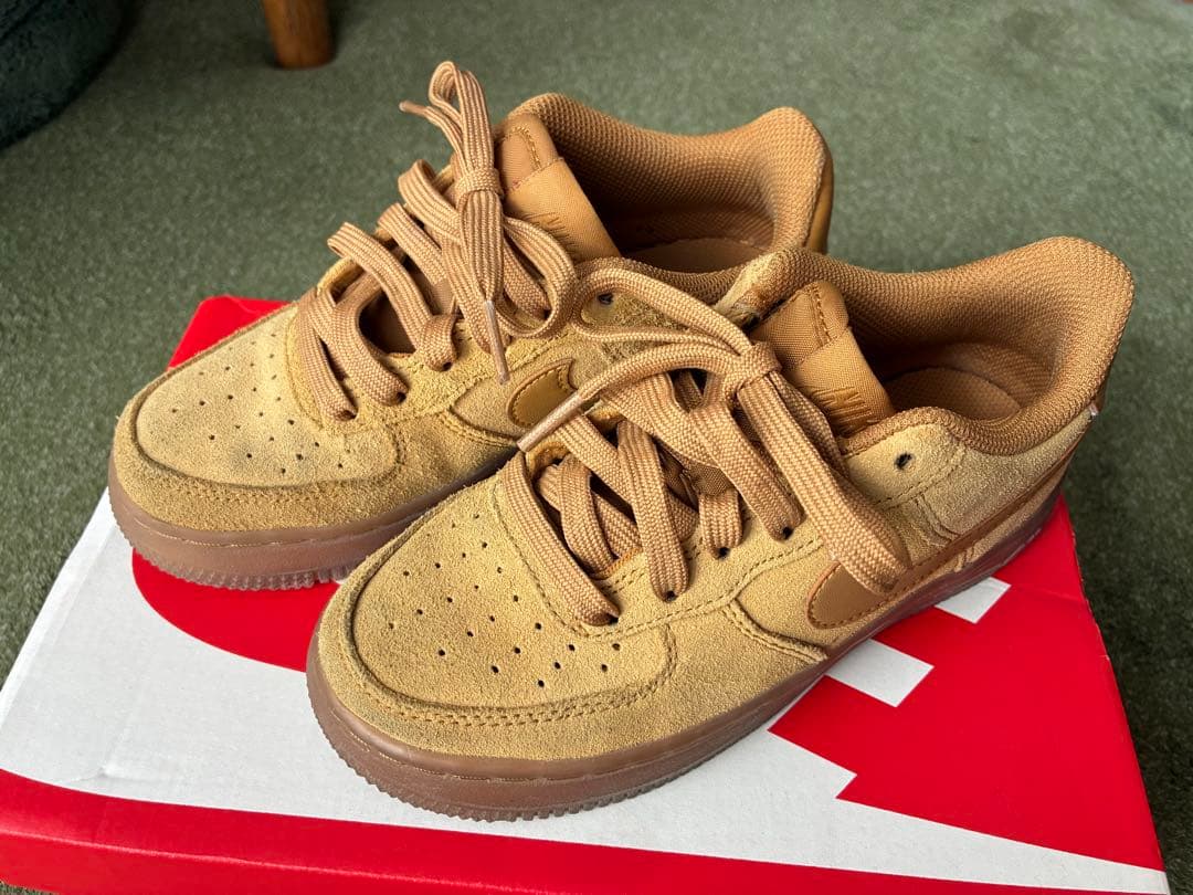 Nike Air force1ベージュ スエード スニーカー 20.0cm