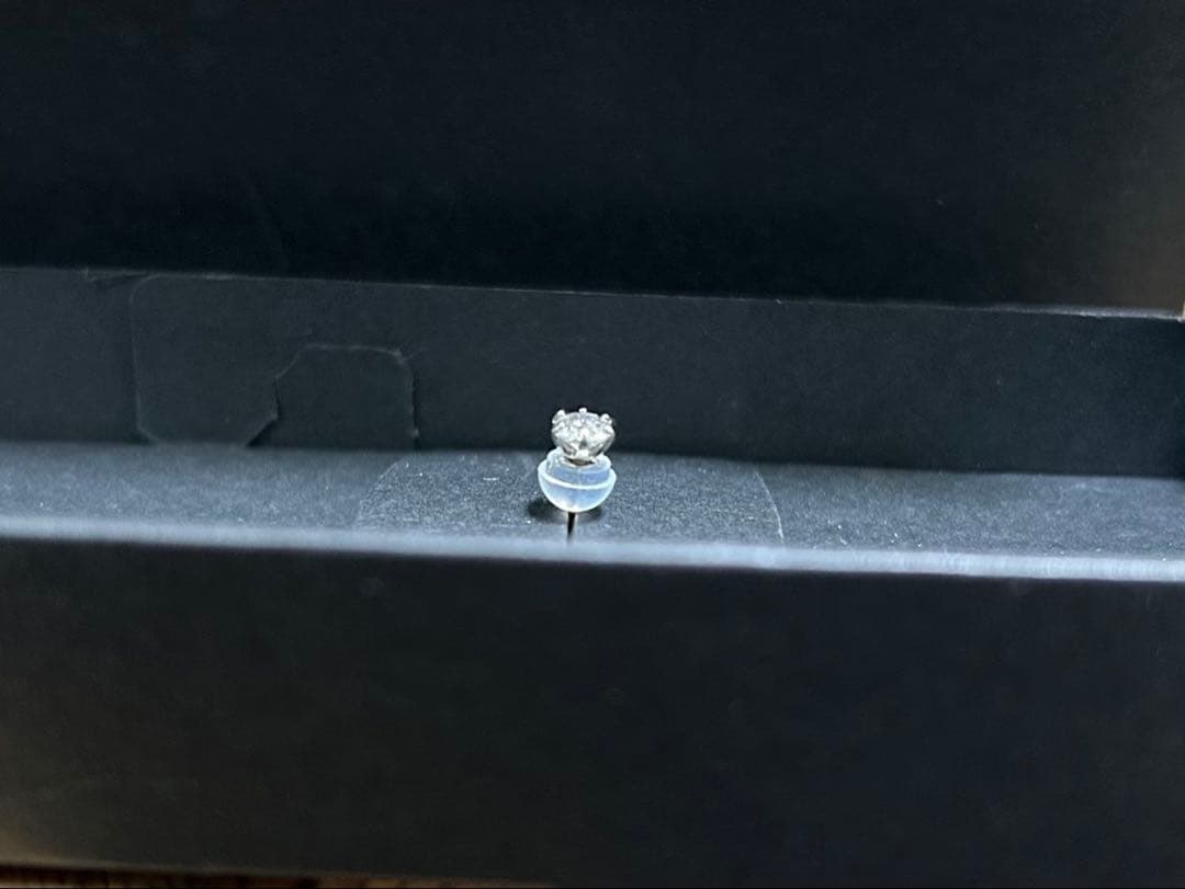 ダイヤモンドピアス(片耳用) 0.25ct 4mm 鑑定書付き