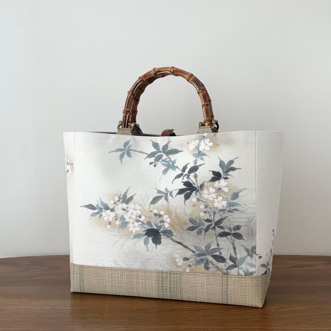 A4サイズ対応 紬帯 手描きの枝桜 リメイク バンブーハンドルバッグ